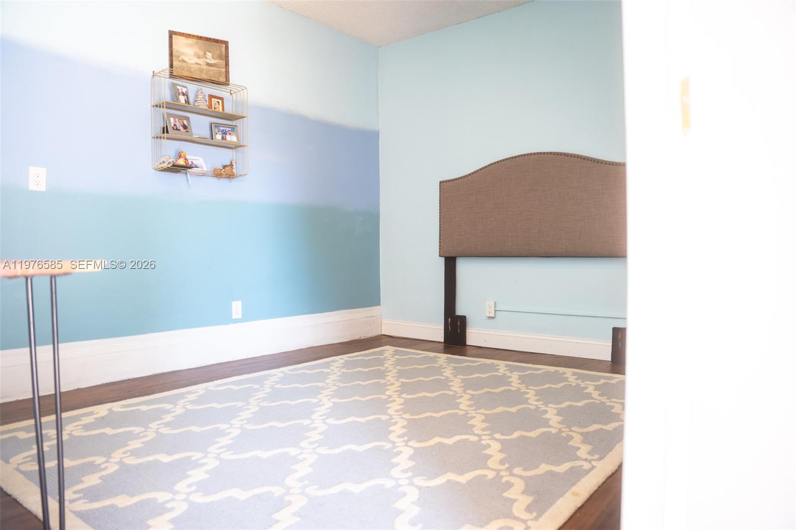 CHAPEL TRAIL II - Residential Lease