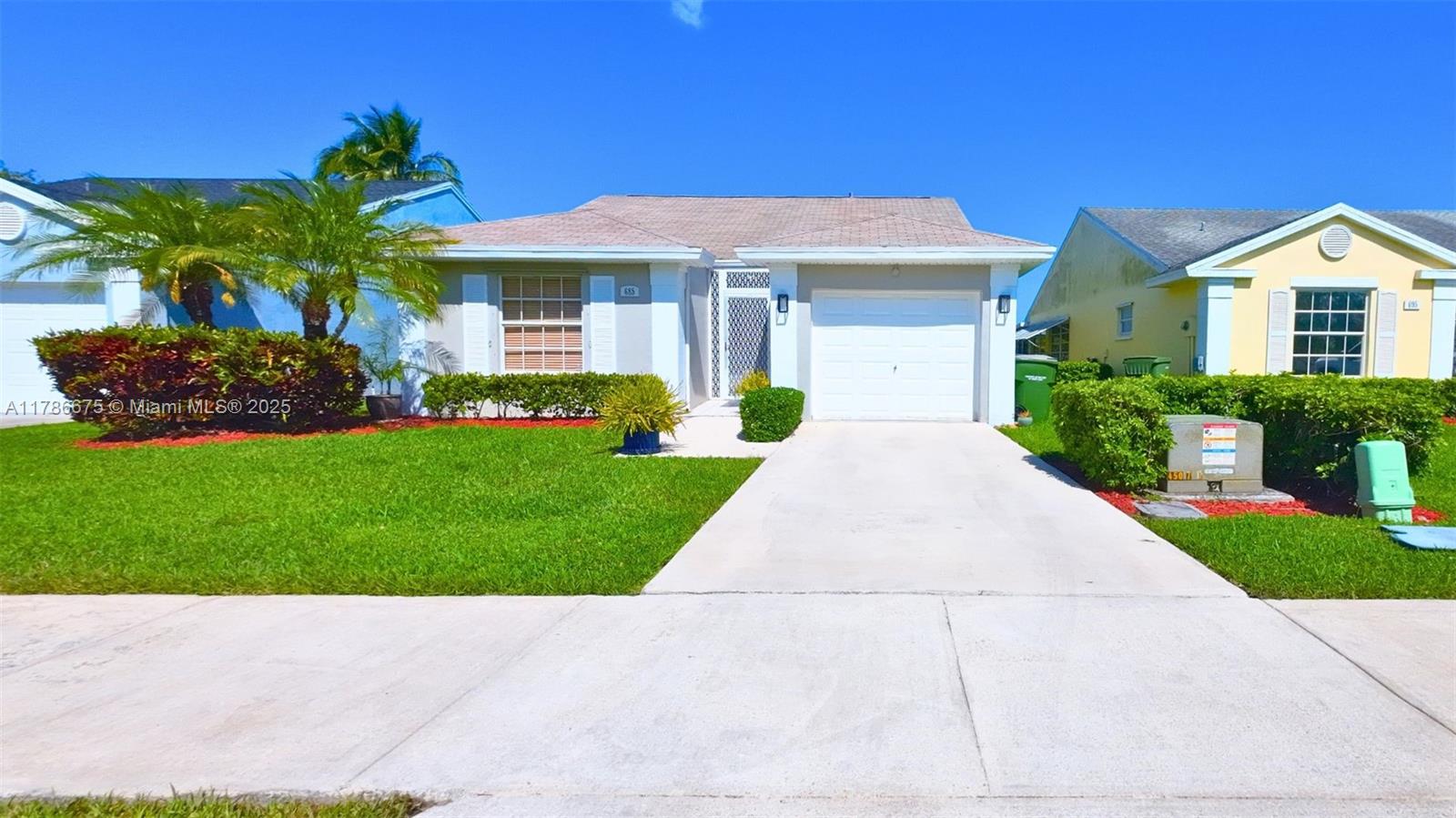 Property for Sale at 685 Se 22nd Ln, Homestead, Miami-Dade County, Florida - Bedrooms: 2 
Bathrooms: 2  - $375,000