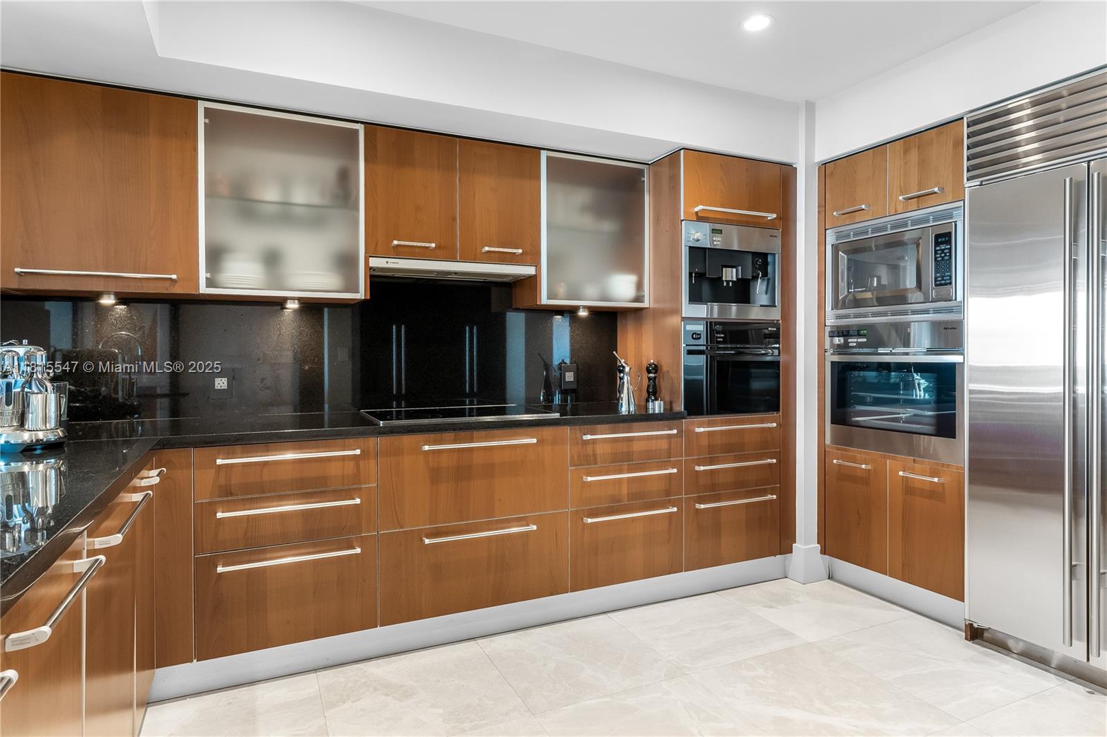 JADE RESIDENCES AT BRICKE - Residential