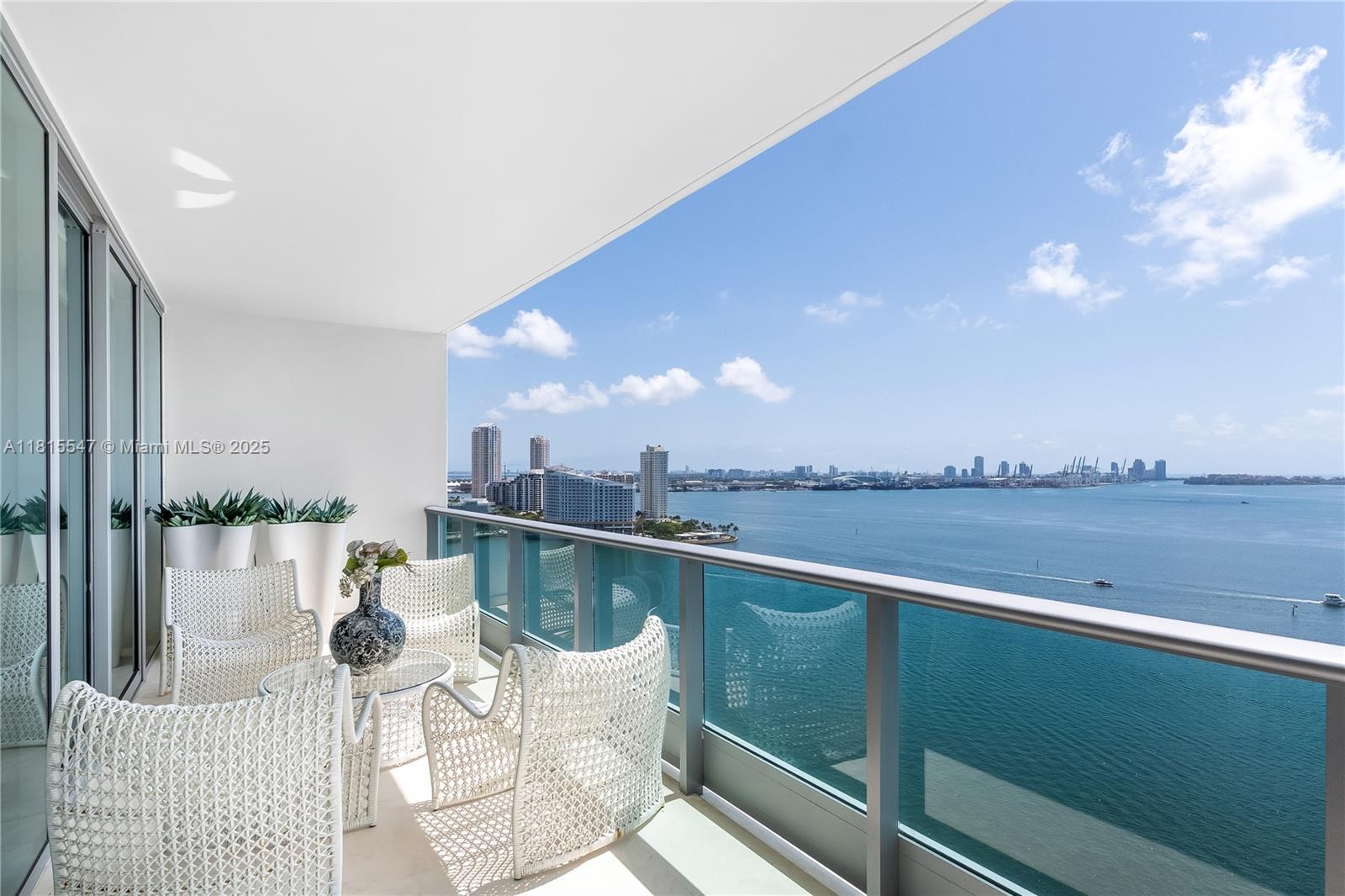 JADE RESIDENCES AT BRICKE - Residential