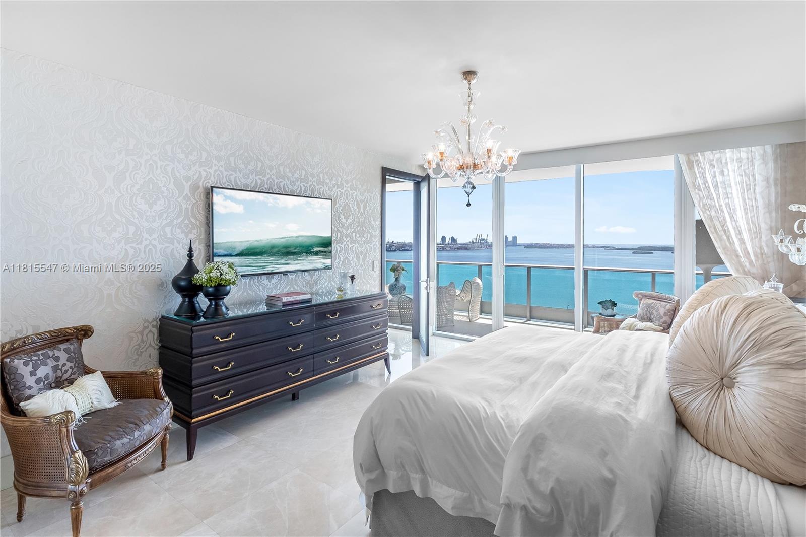 JADE RESIDENCES AT BRICKE - Residential