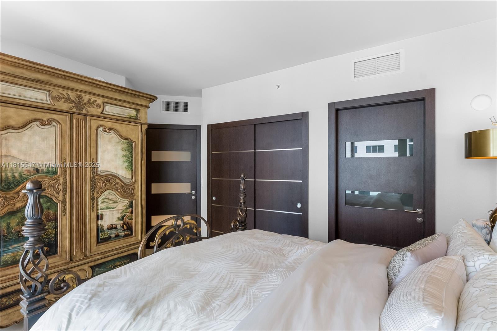 JADE RESIDENCES AT BRICKE - Residential