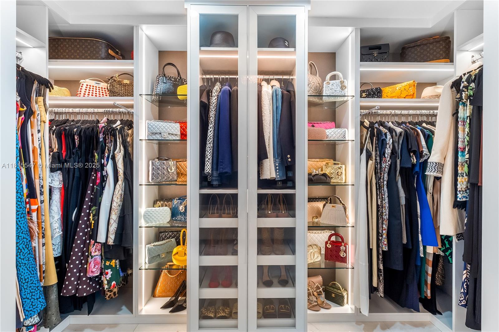 JADE RESIDENCES AT BRICKE - Residential