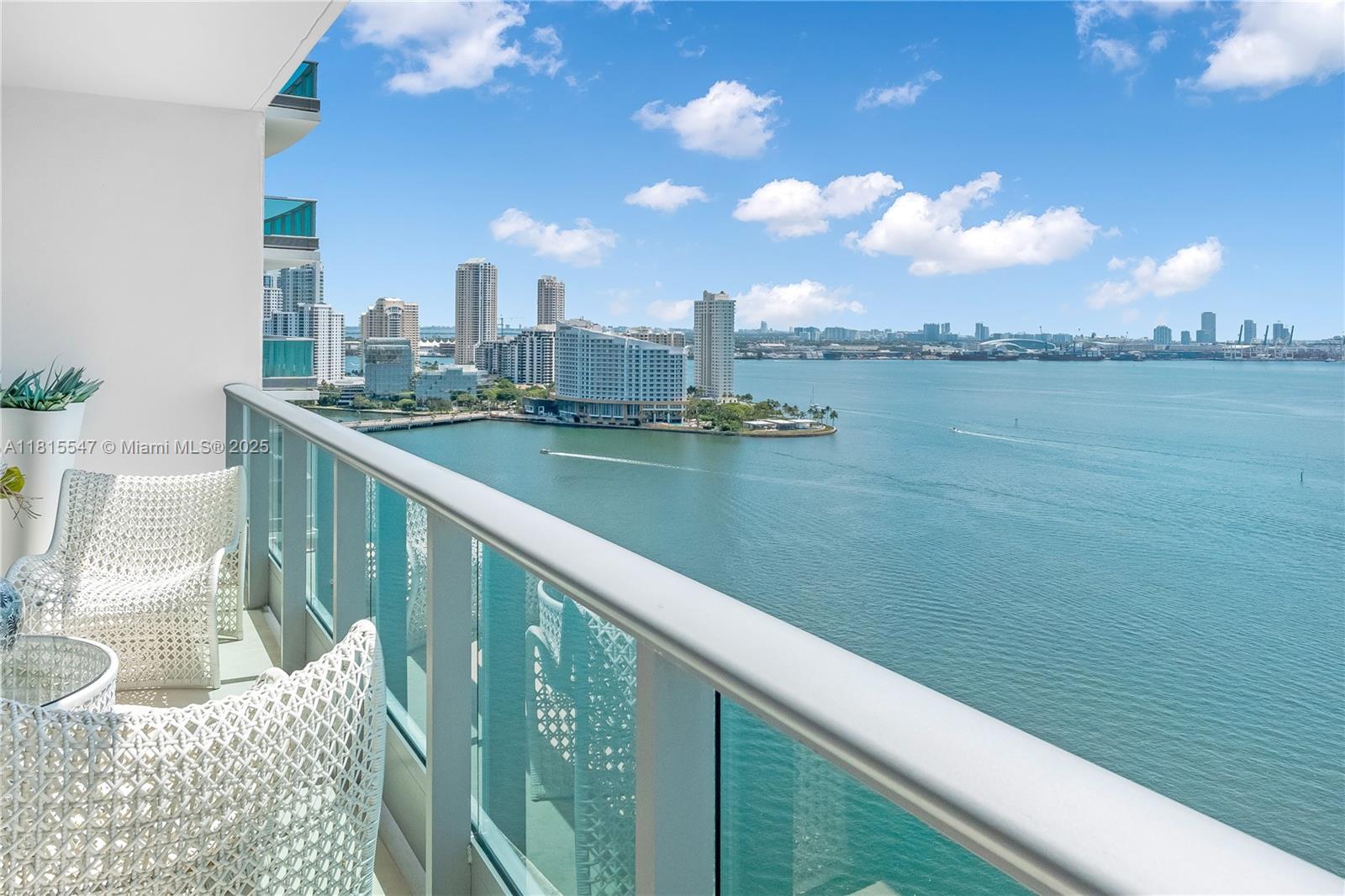 JADE RESIDENCES AT BRICKE - Residential