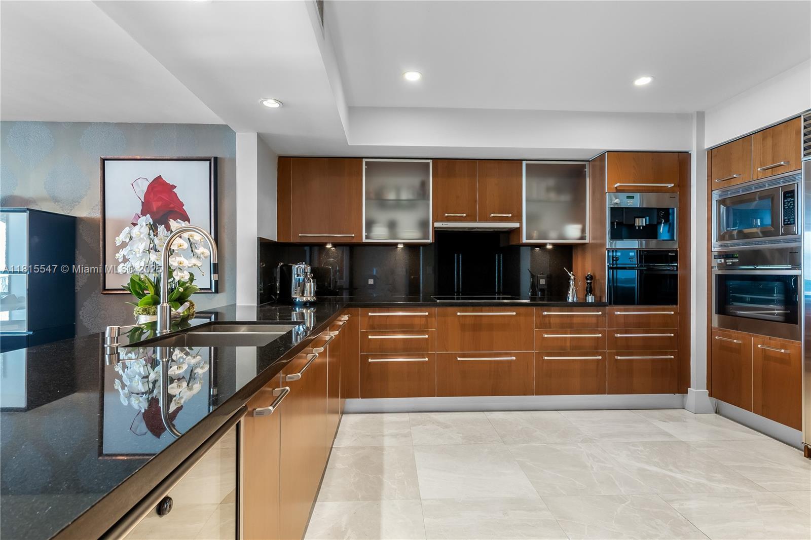 JADE RESIDENCES AT BRICKE - Residential