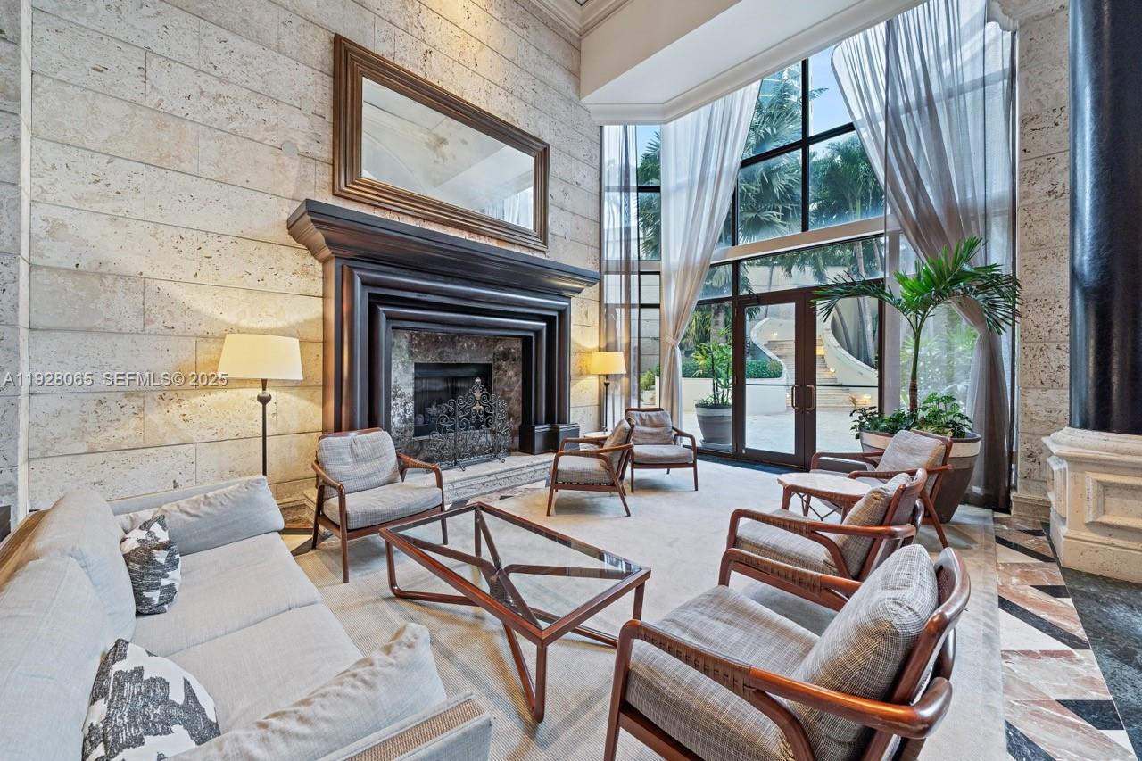 THE TOWER RESIDENCES COND - Residential