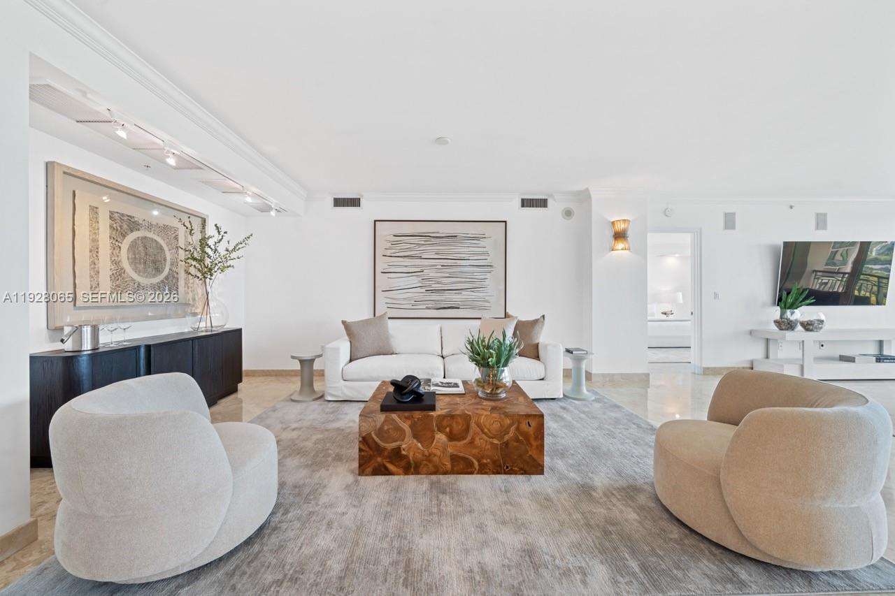 THE TOWER RESIDENCES COND - Residential