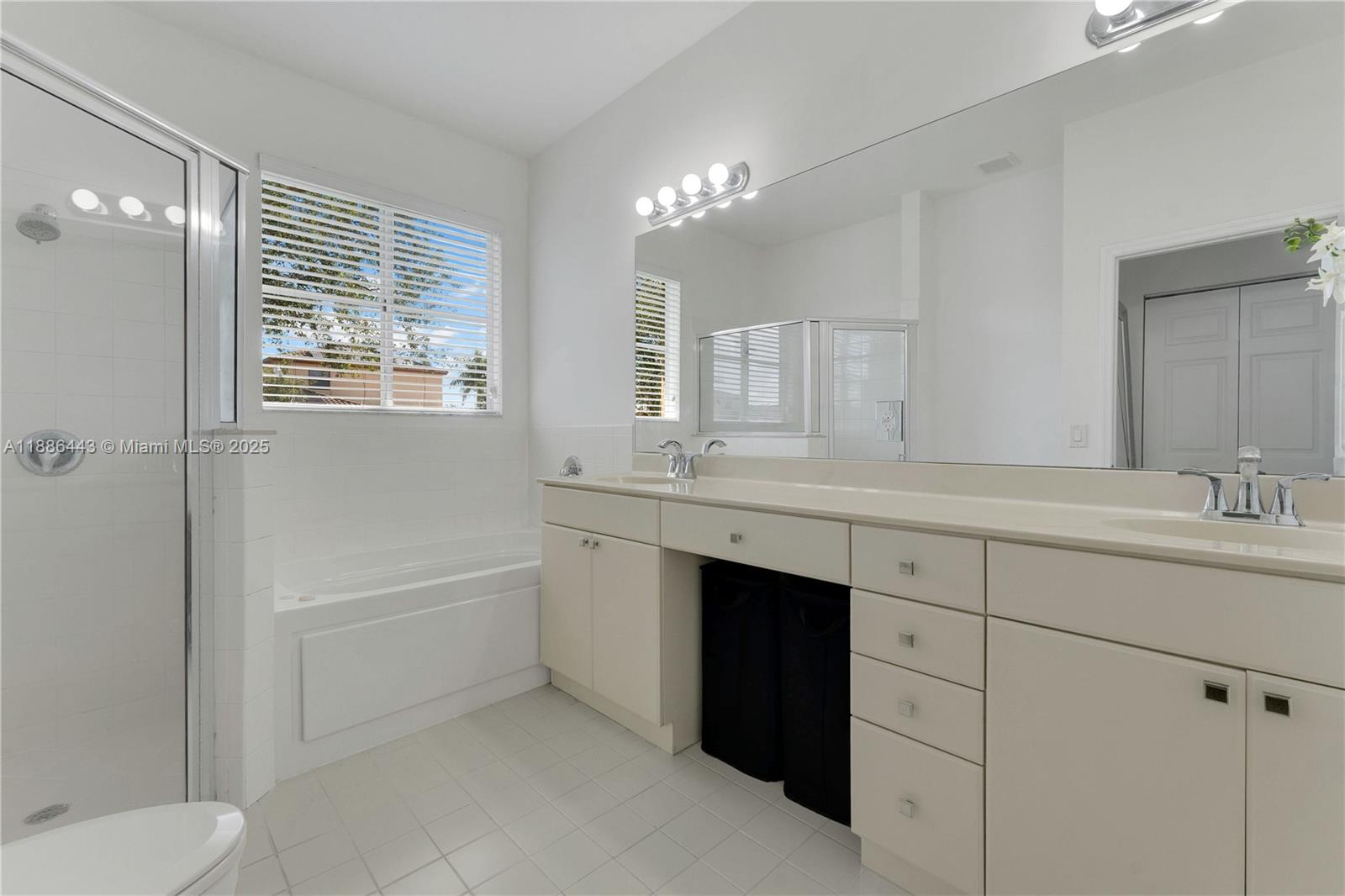 VENTANAS AT HOMESTEAD - Residential