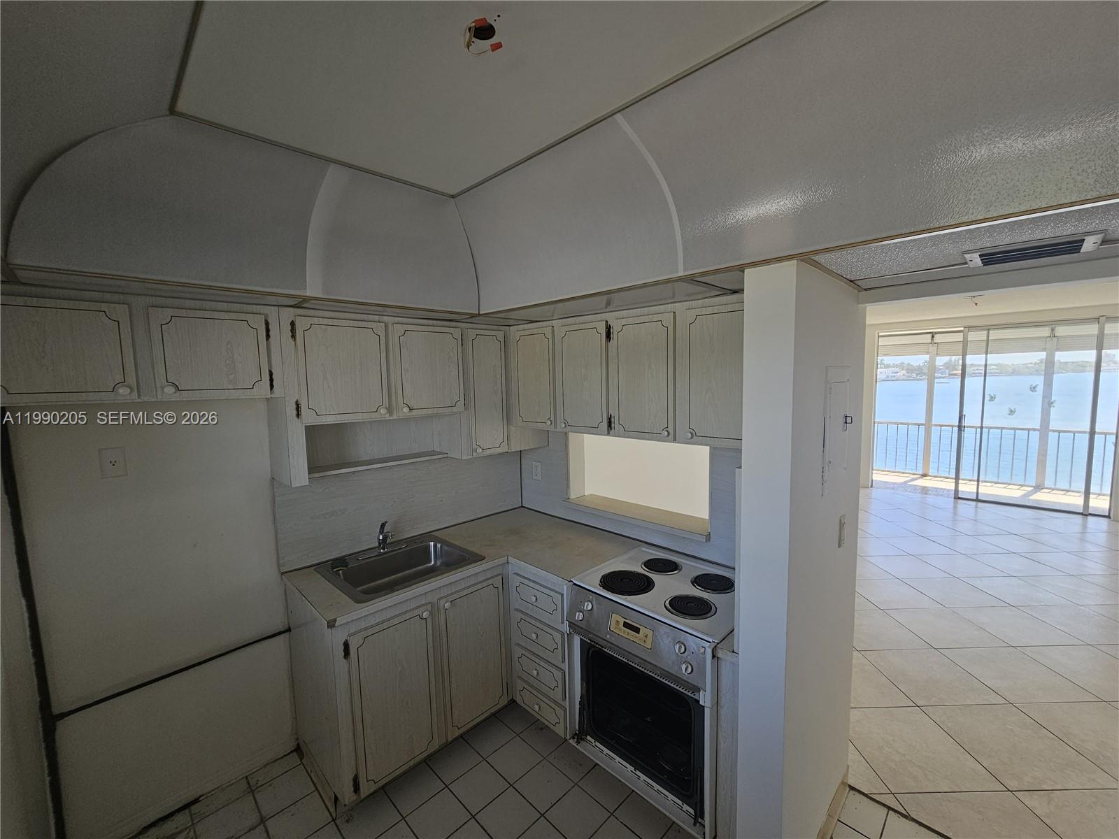 POINT EAST SEC 4 CONDO - Residential