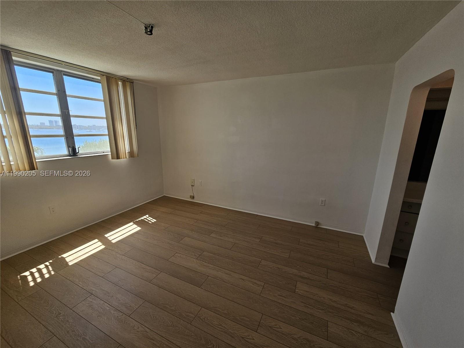 POINT EAST SEC 4 CONDO - Residential