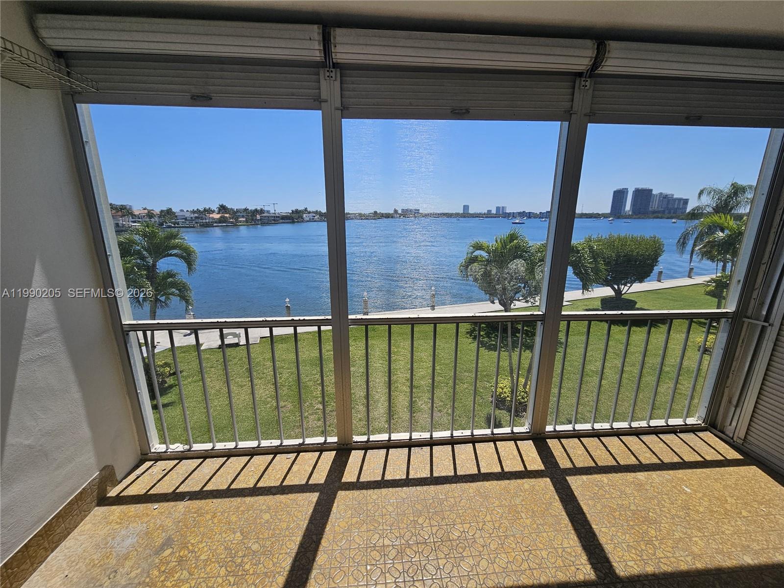 POINT EAST SEC 4 CONDO - Residential