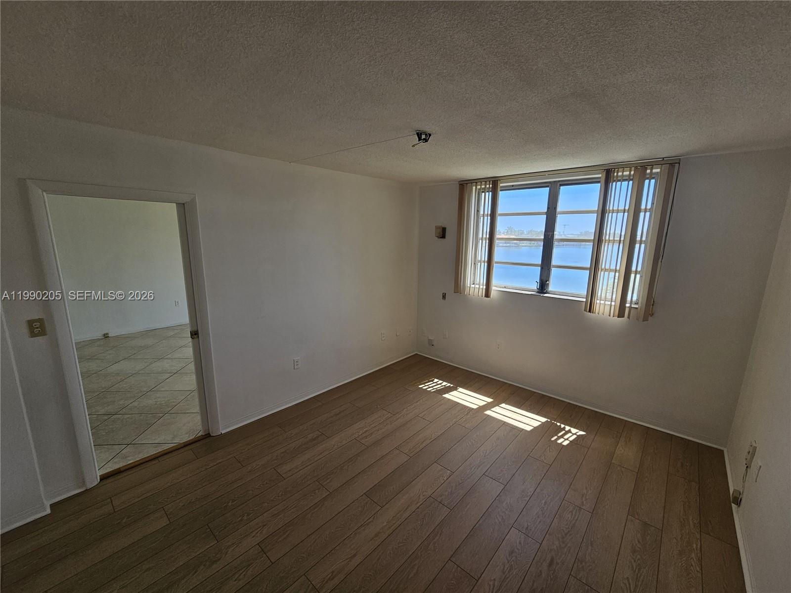 POINT EAST SEC 4 CONDO - Residential