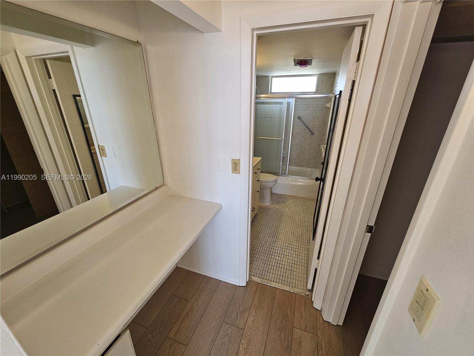 POINT EAST SEC 4 CONDO - Residential