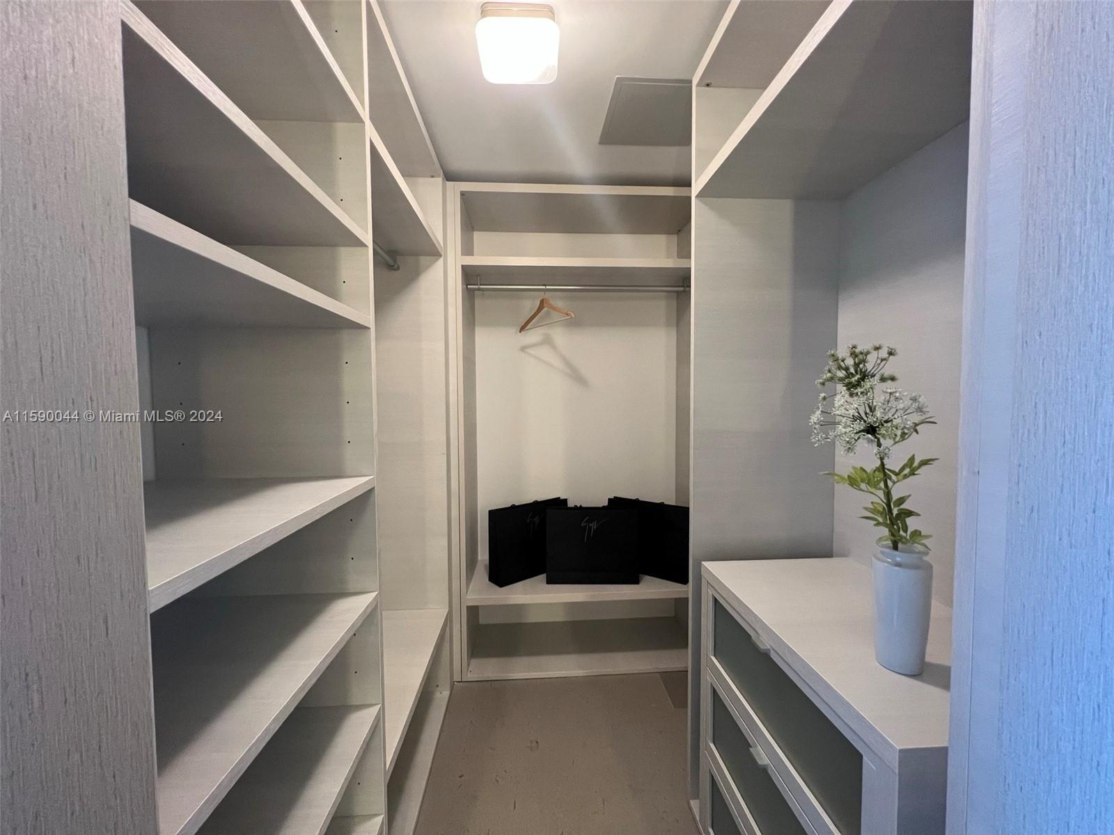 RISE CONDO - Residential Lease