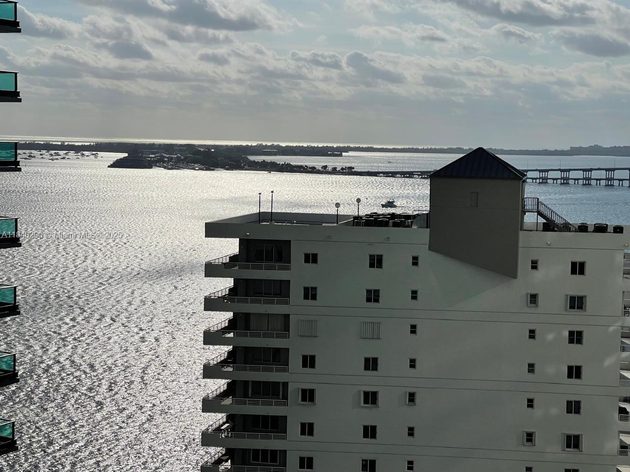 1300 Brickell Bay Dr 1808