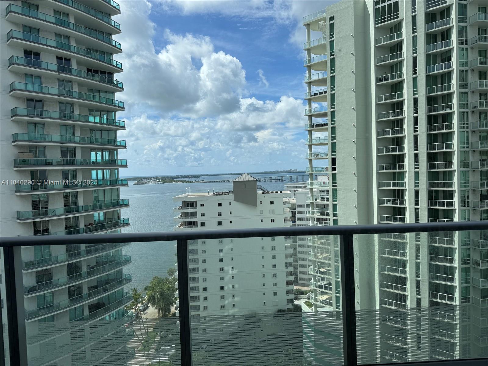 1300 Brickell Bay Dr 1808