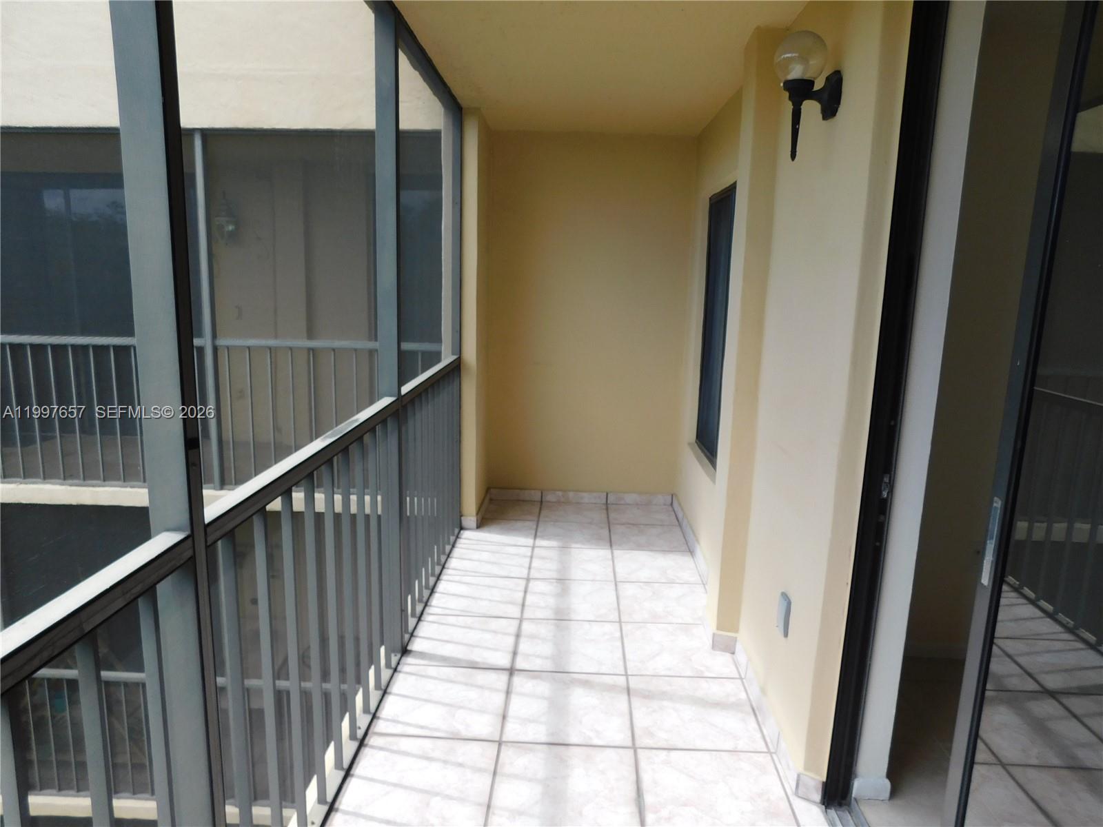 HORIZONS CONDO #5 - Residential Lease