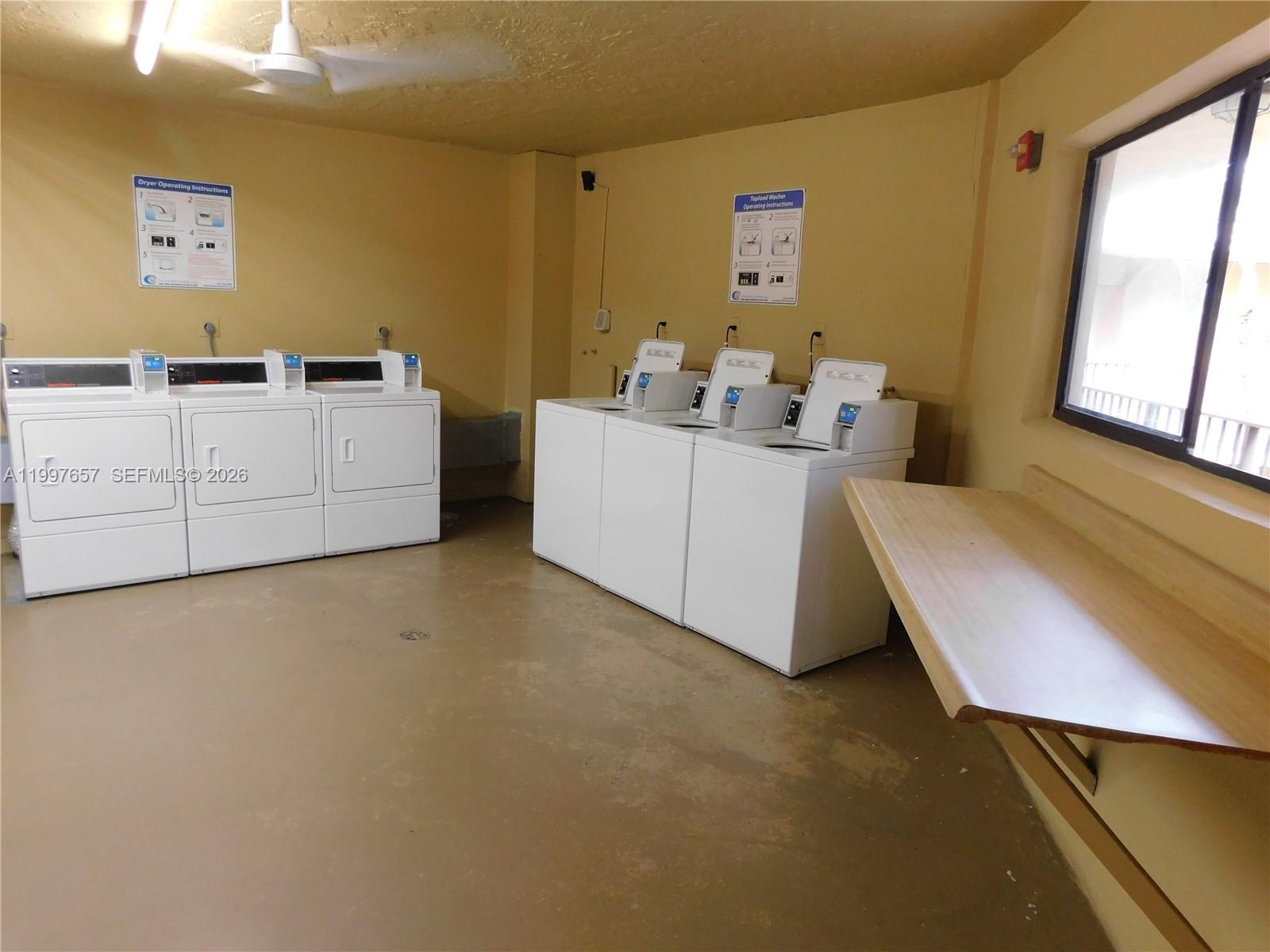 HORIZONS CONDO #5 - Residential Lease