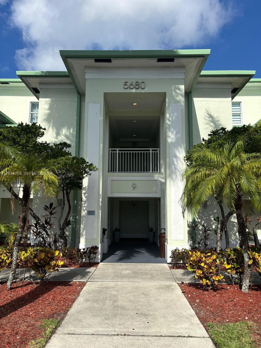 5300 NW 87th Ave 913