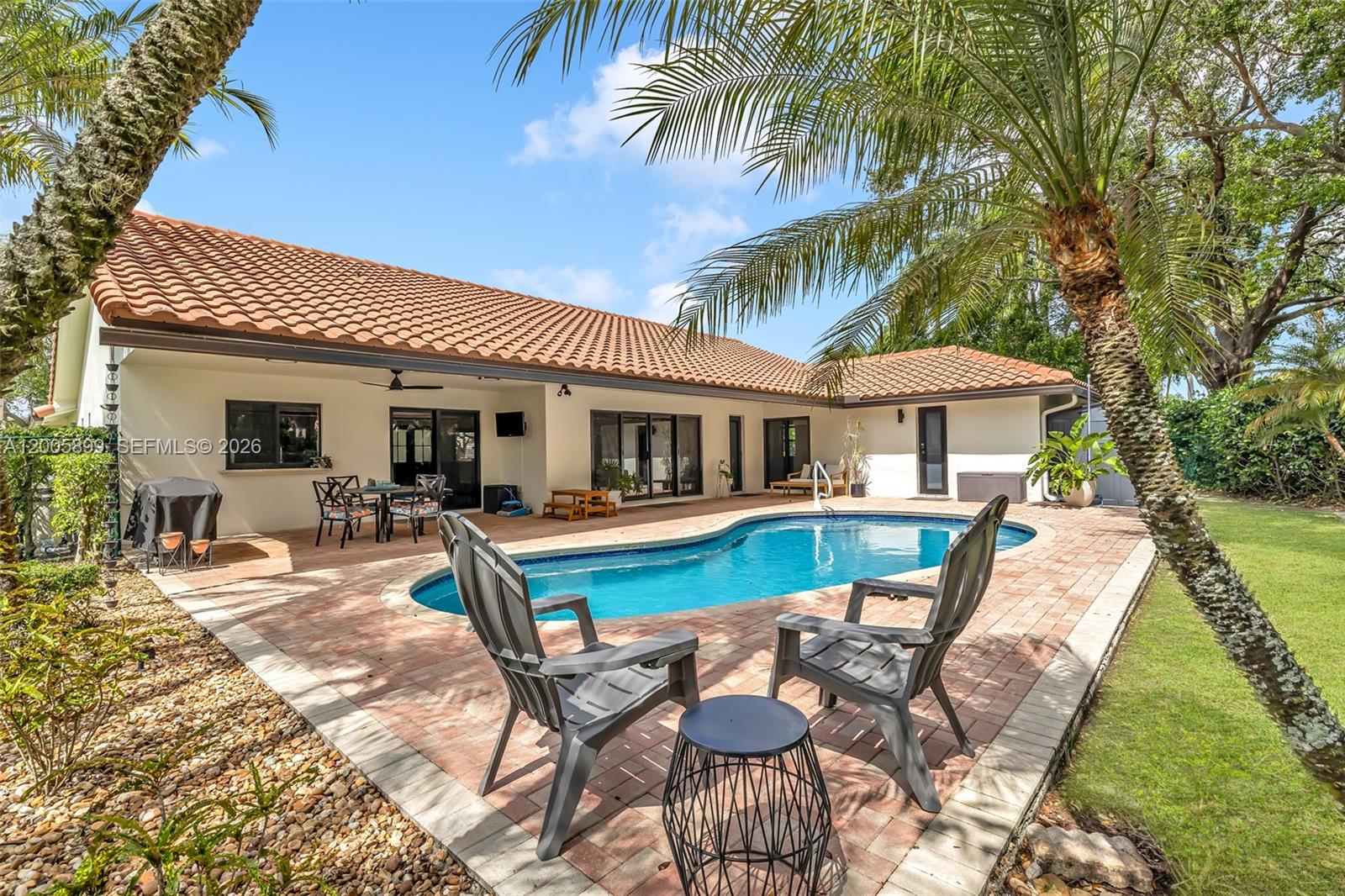 BROOKSIDE - Residential