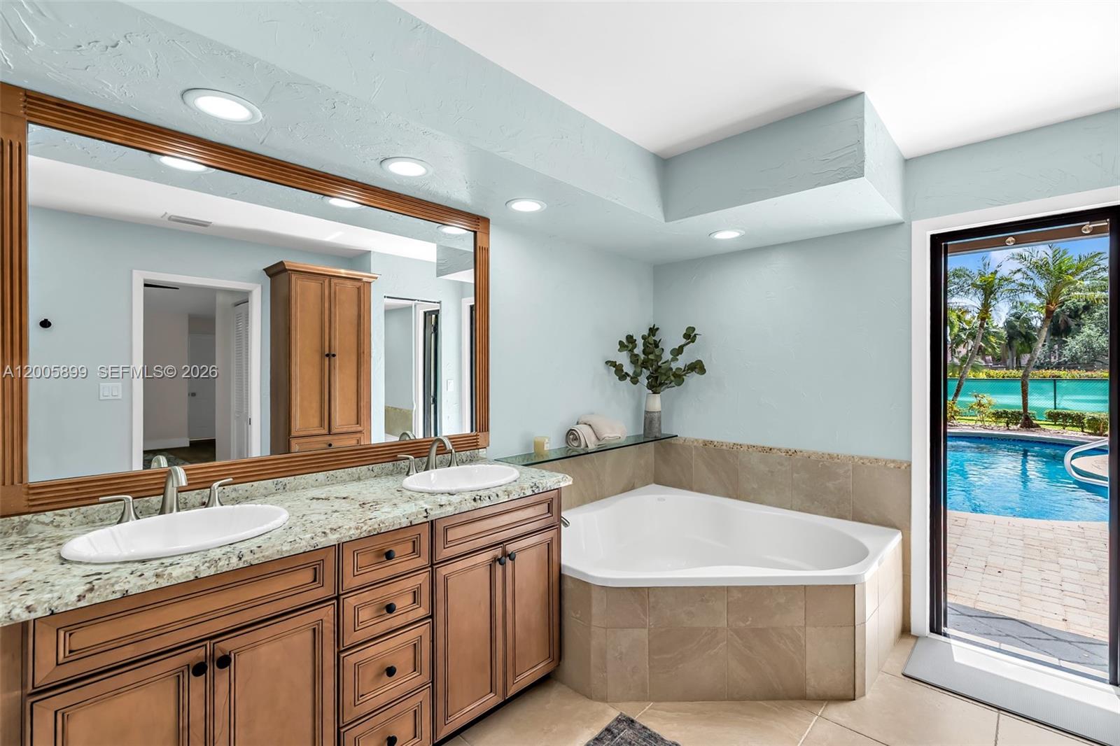 BROOKSIDE - Residential