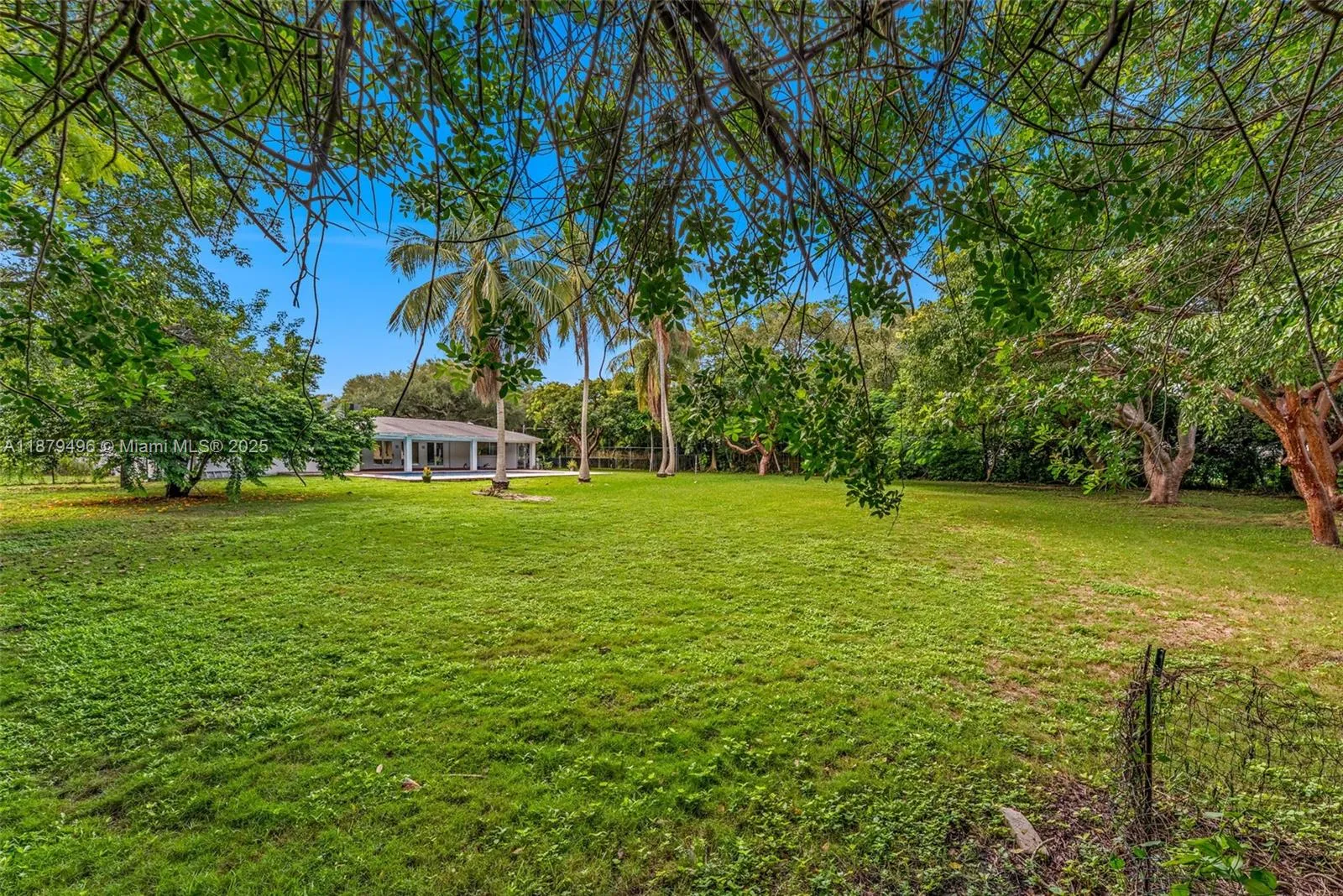 Pinecrest, Florida 33156, United States, 4 Bedrooms Bedrooms, ,3 BathroomsBathrooms,Residential,Active,211081