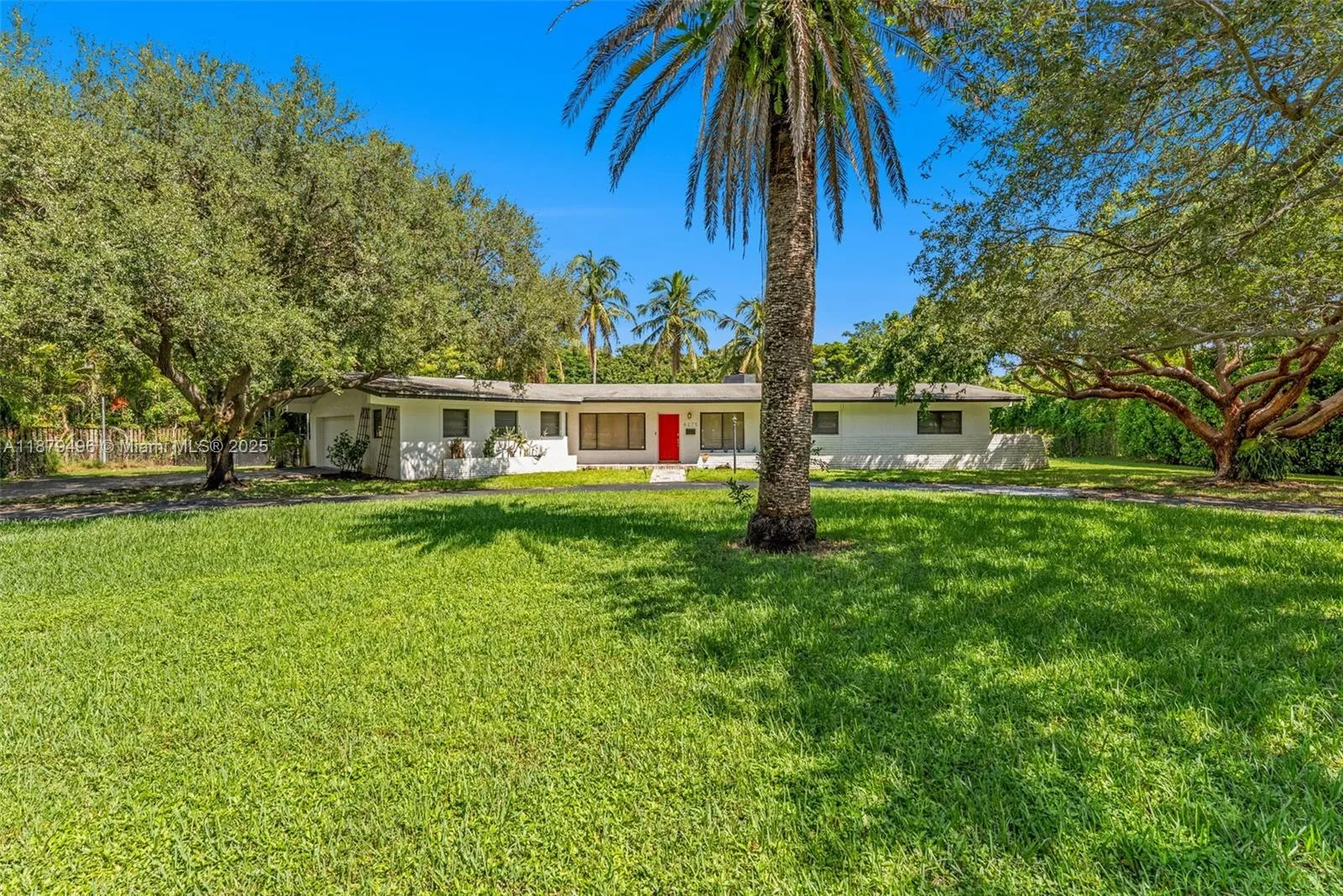 Pinecrest, Florida 33156, United States, 4 Bedrooms Bedrooms, ,3 BathroomsBathrooms,Residential,Active,211081