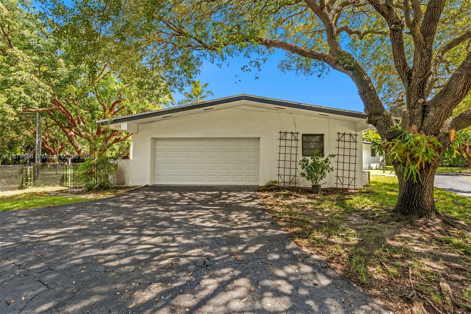 RIDGELINE ESTATES - Residential Lease