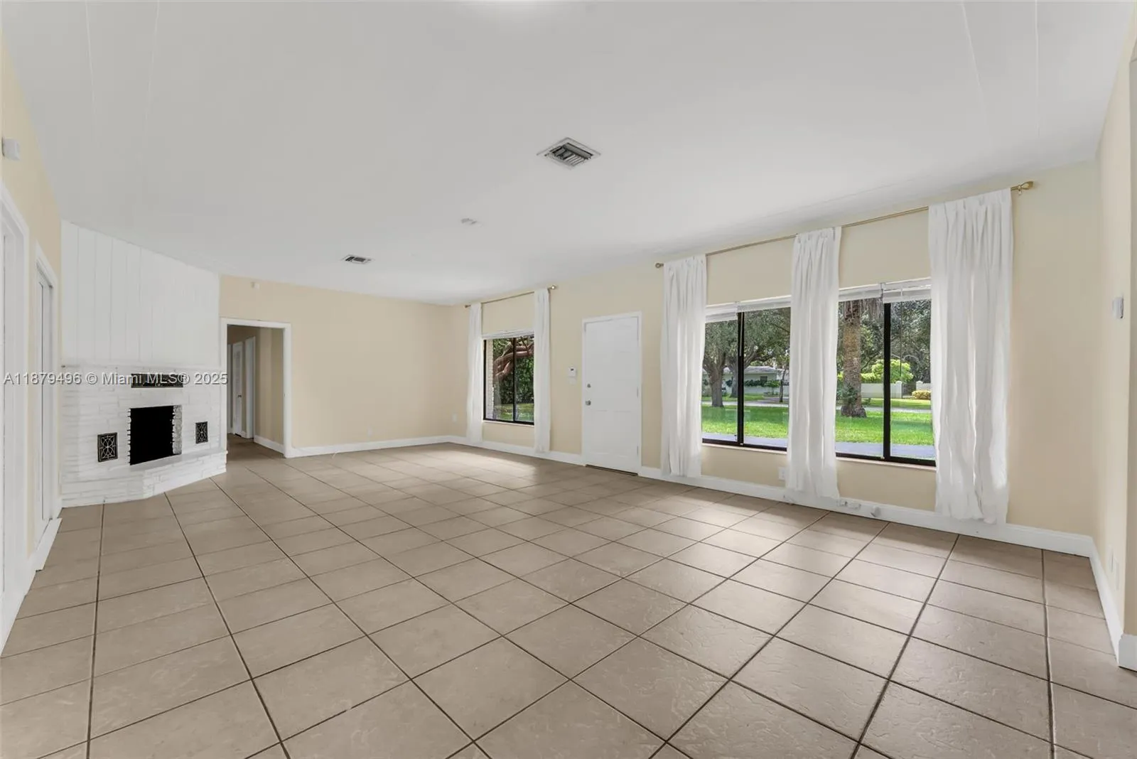 Pinecrest, Florida 33156, United States, 4 Bedrooms Bedrooms, ,3 BathroomsBathrooms,Residential,Active,211081