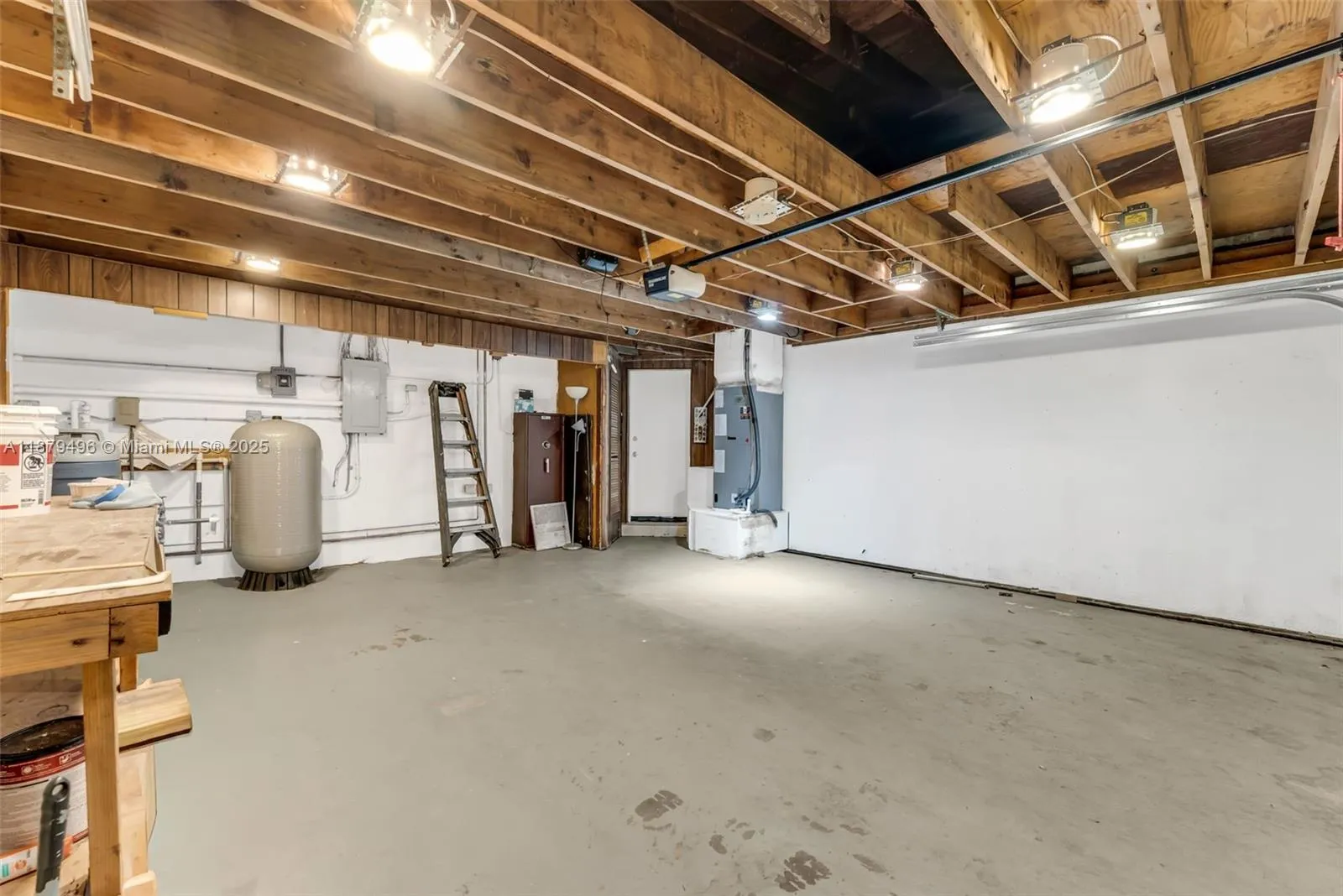 Pinecrest, Florida 33156, United States, 4 Bedrooms Bedrooms, ,3 BathroomsBathrooms,Residential,Active,211081