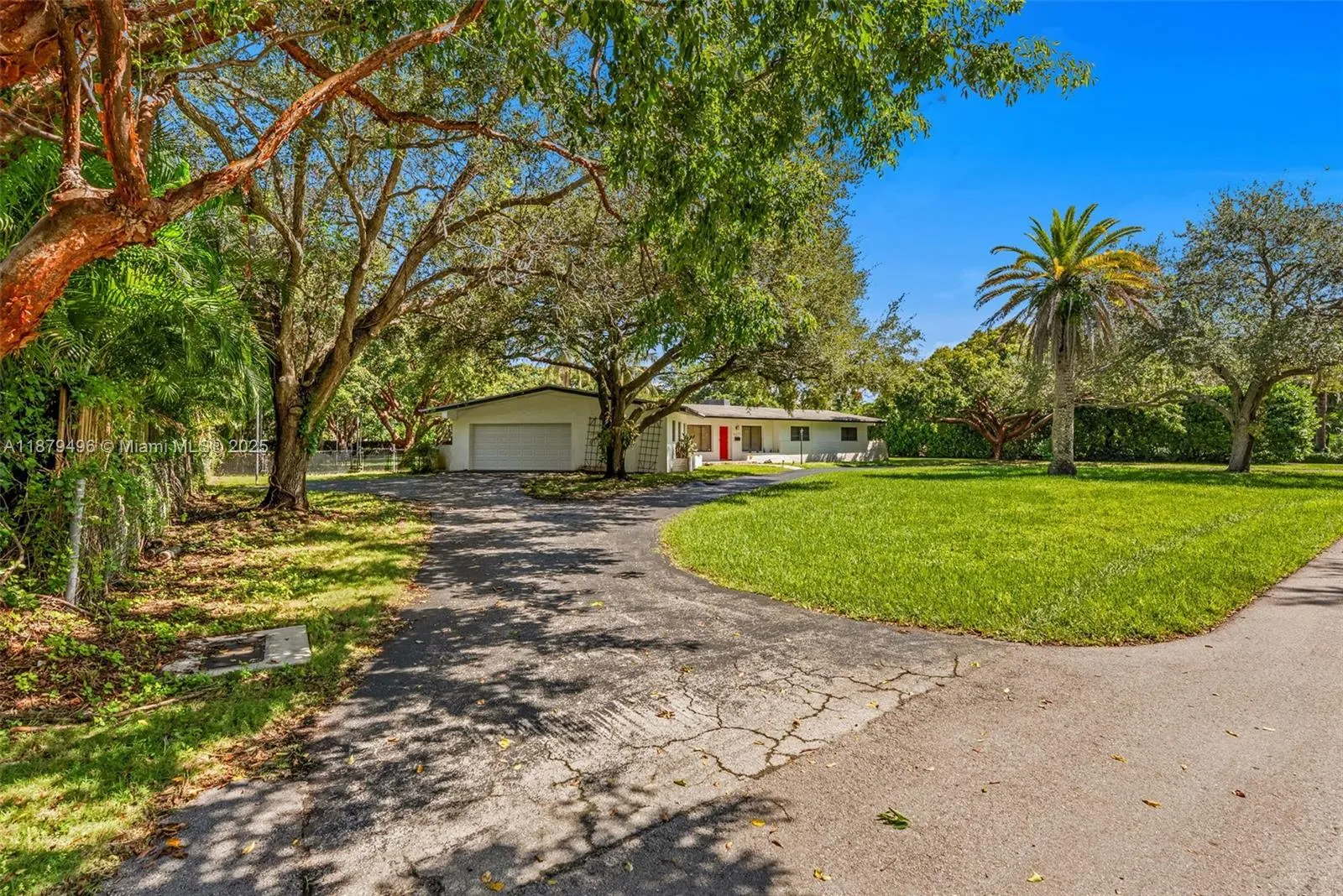 Pinecrest, Florida 33156, United States, 4 Bedrooms Bedrooms, ,3 BathroomsBathrooms,Residential,Active,211081