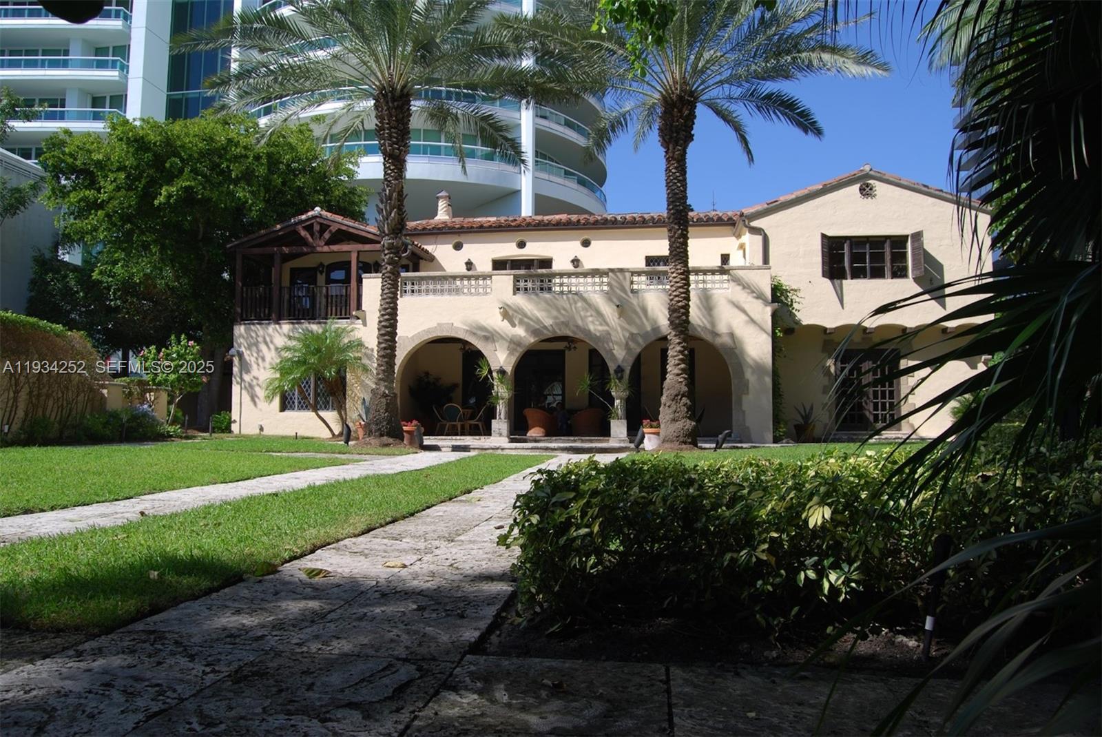 SANTA MARIA CONDO - Residential