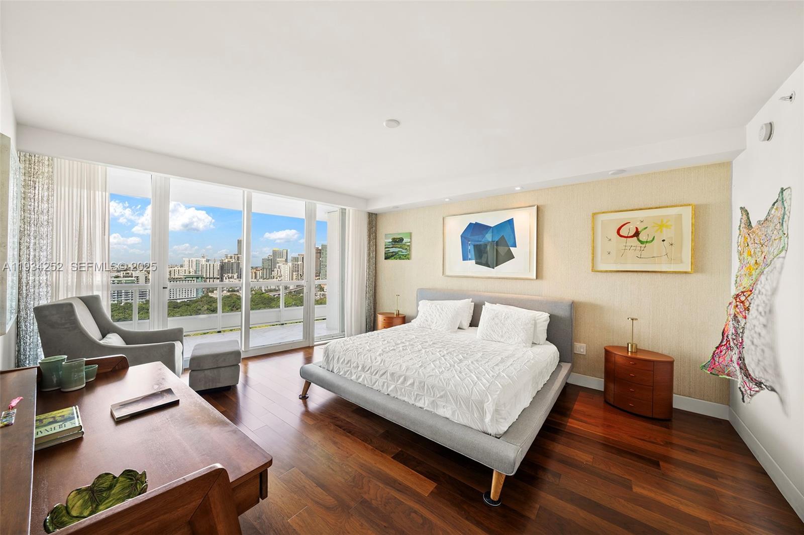 SANTA MARIA CONDO - Residential