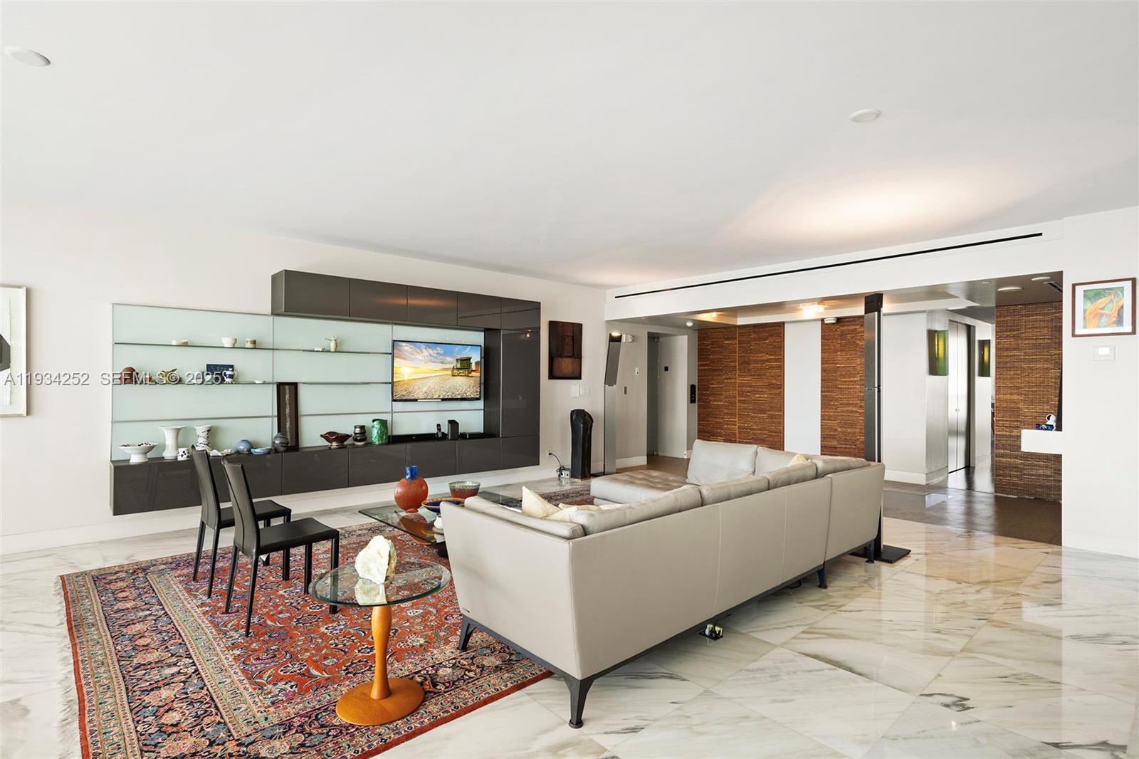 SANTA MARIA CONDO - Residential