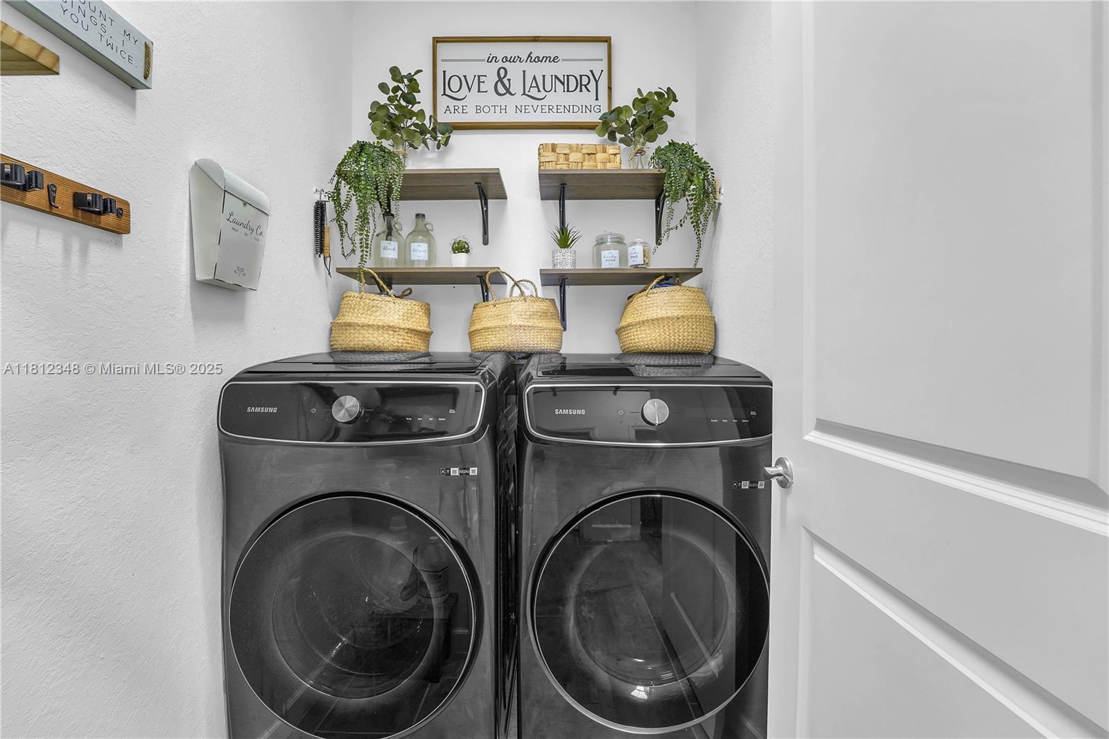 BONITA GRAND ESTATES SOUT - Residential