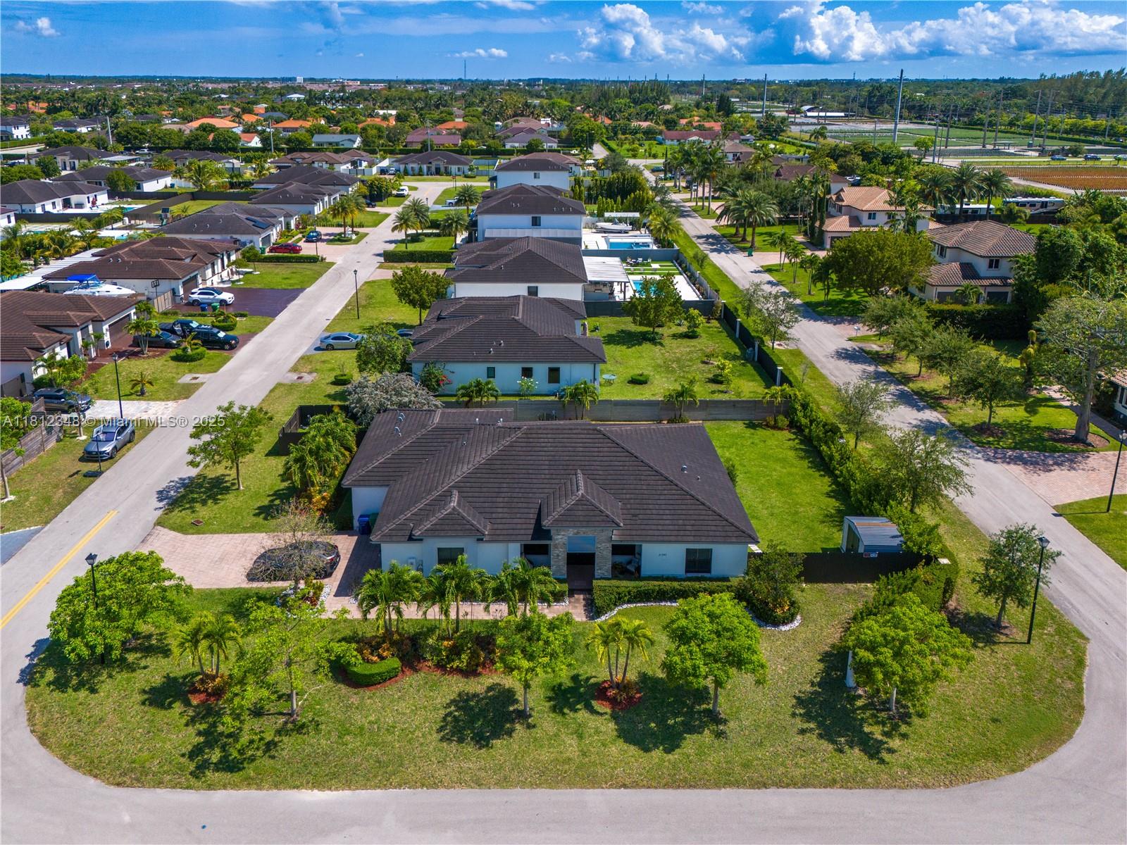 BONITA GRAND ESTATES SOUT - Residential