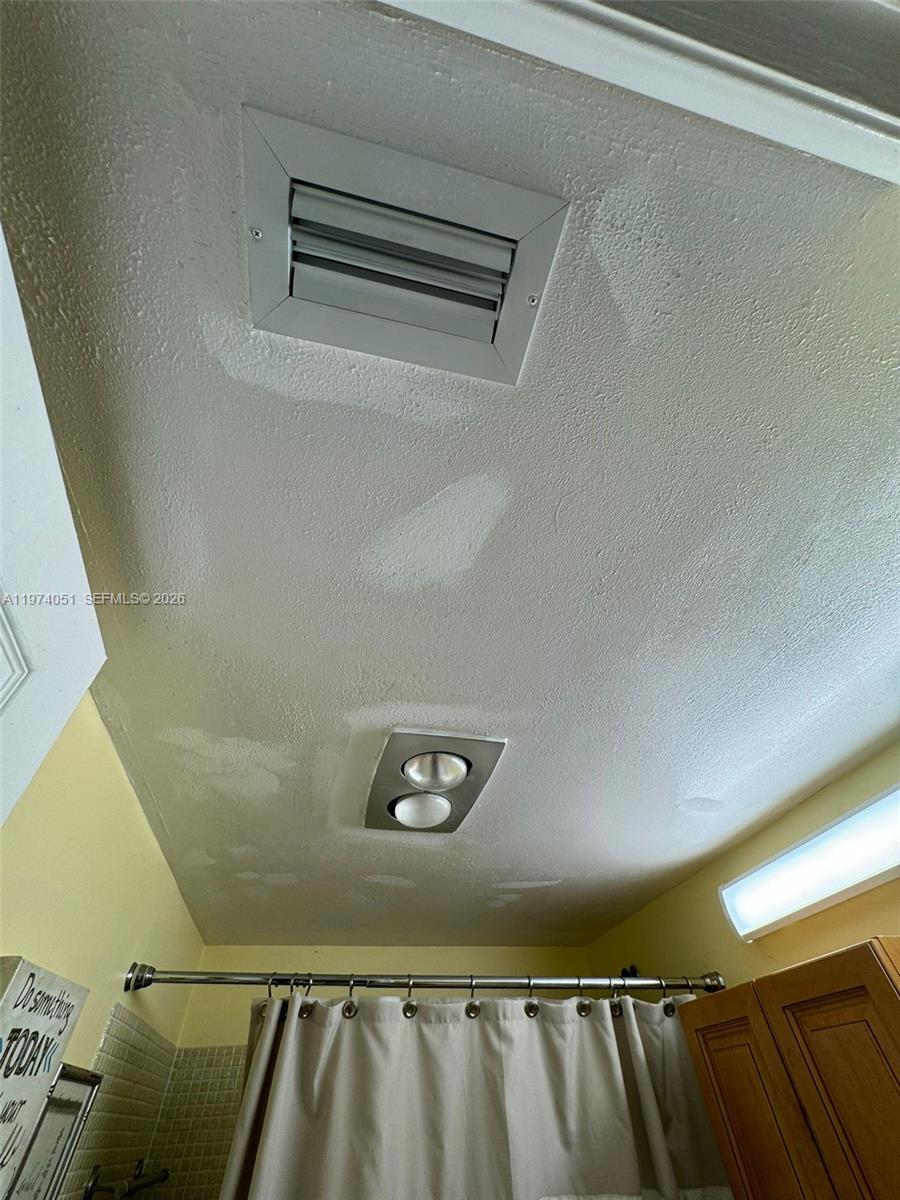 KENT CONDOS - Residential