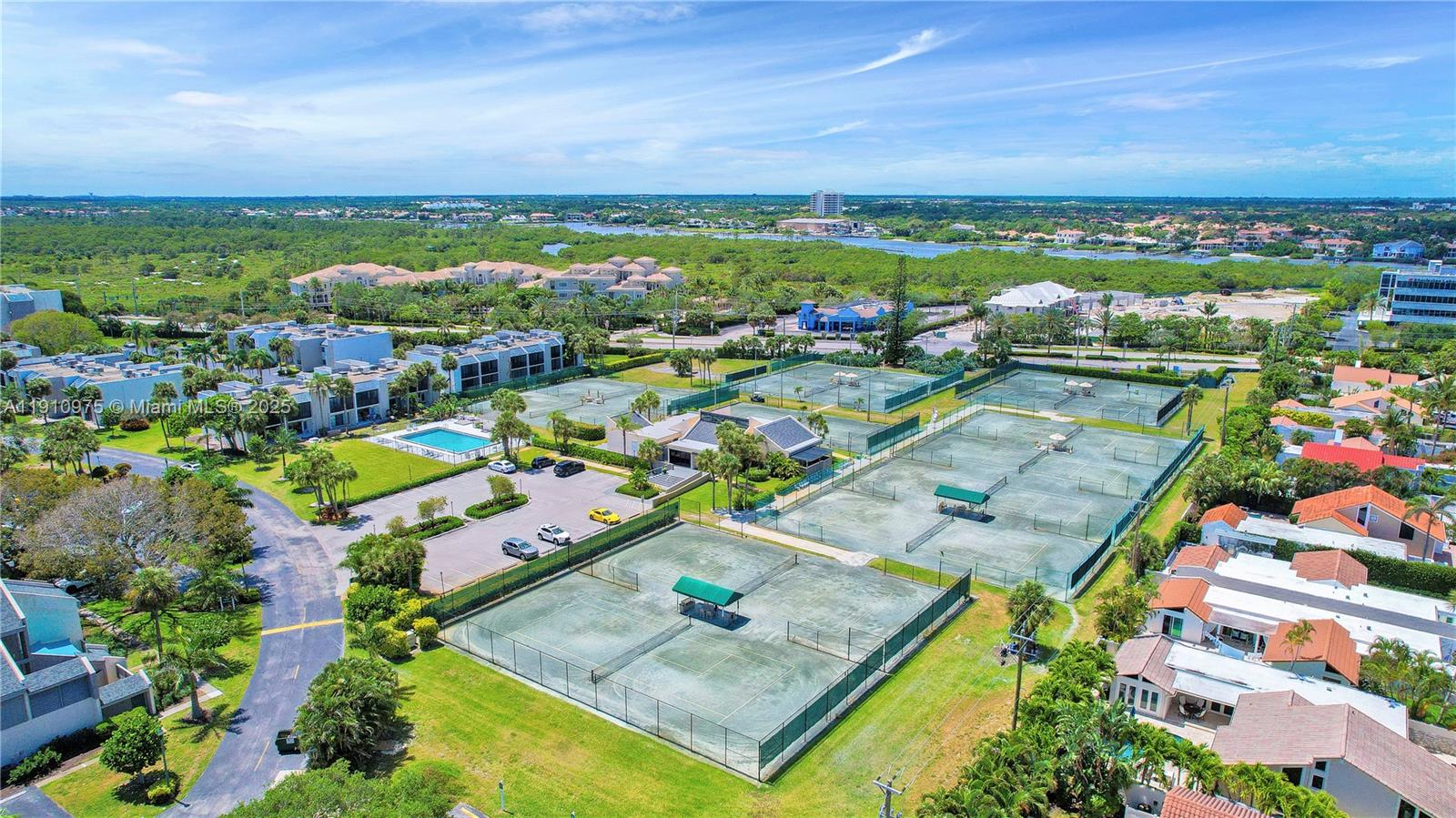 JUPITER OCEAN AND RACQUET - Residential Lease