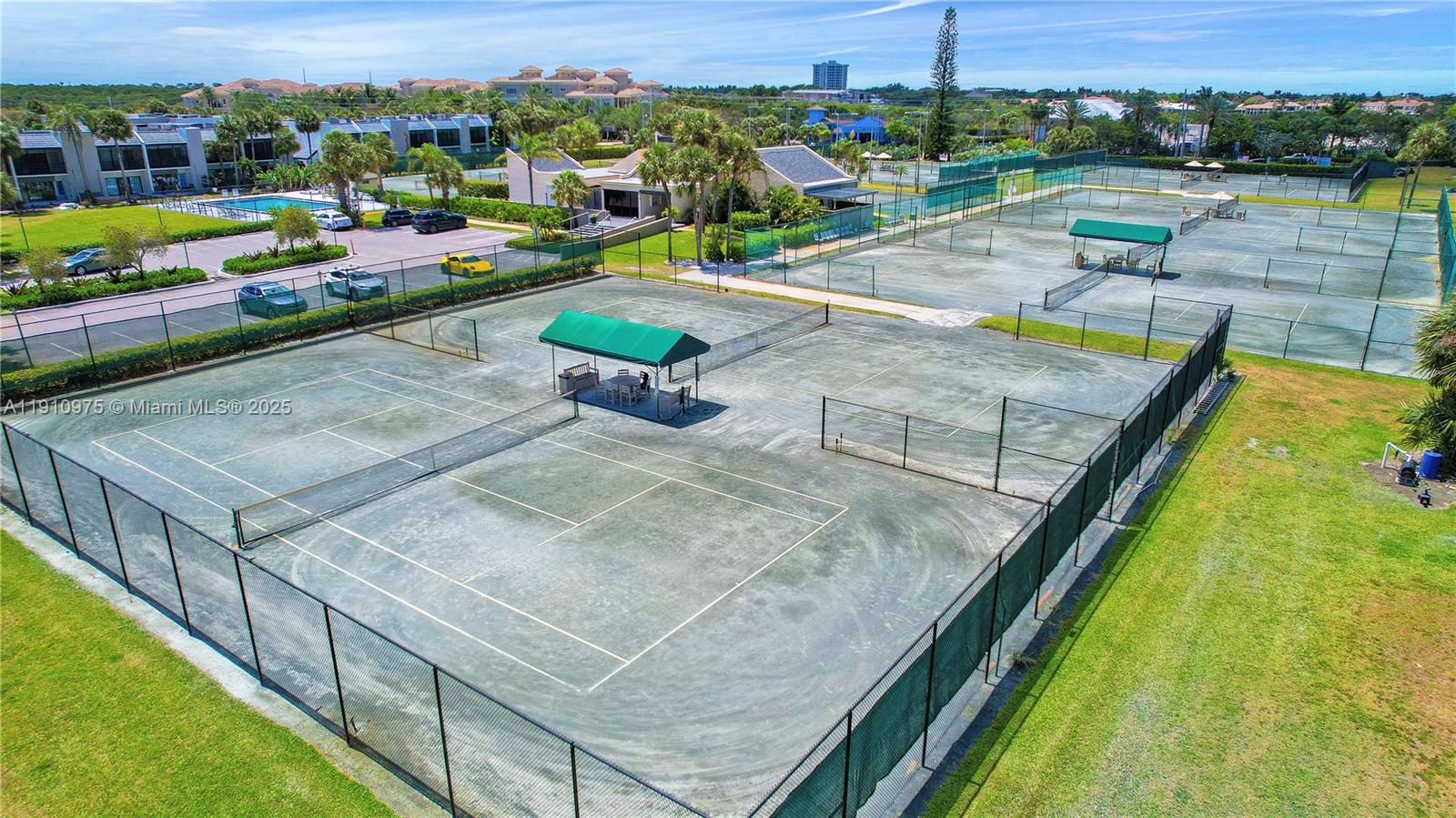 JUPITER OCEAN AND RACQUET - Residential Lease