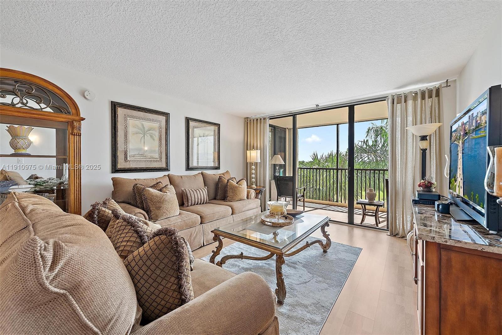 JUPITER OCEAN AND RACQUET - Residential Lease