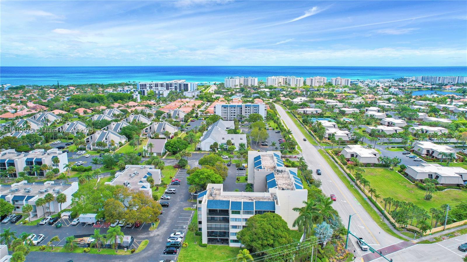 JUPITER OCEAN AND RACQUET - Residential Lease
