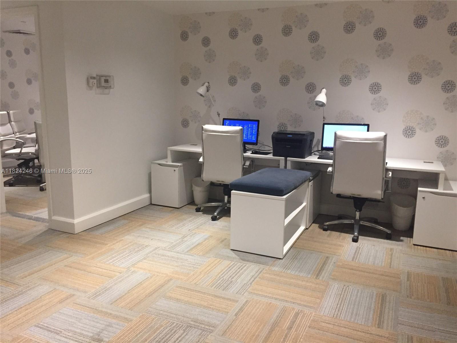 THE PLAZA 901 BRICKELL CO - Residential