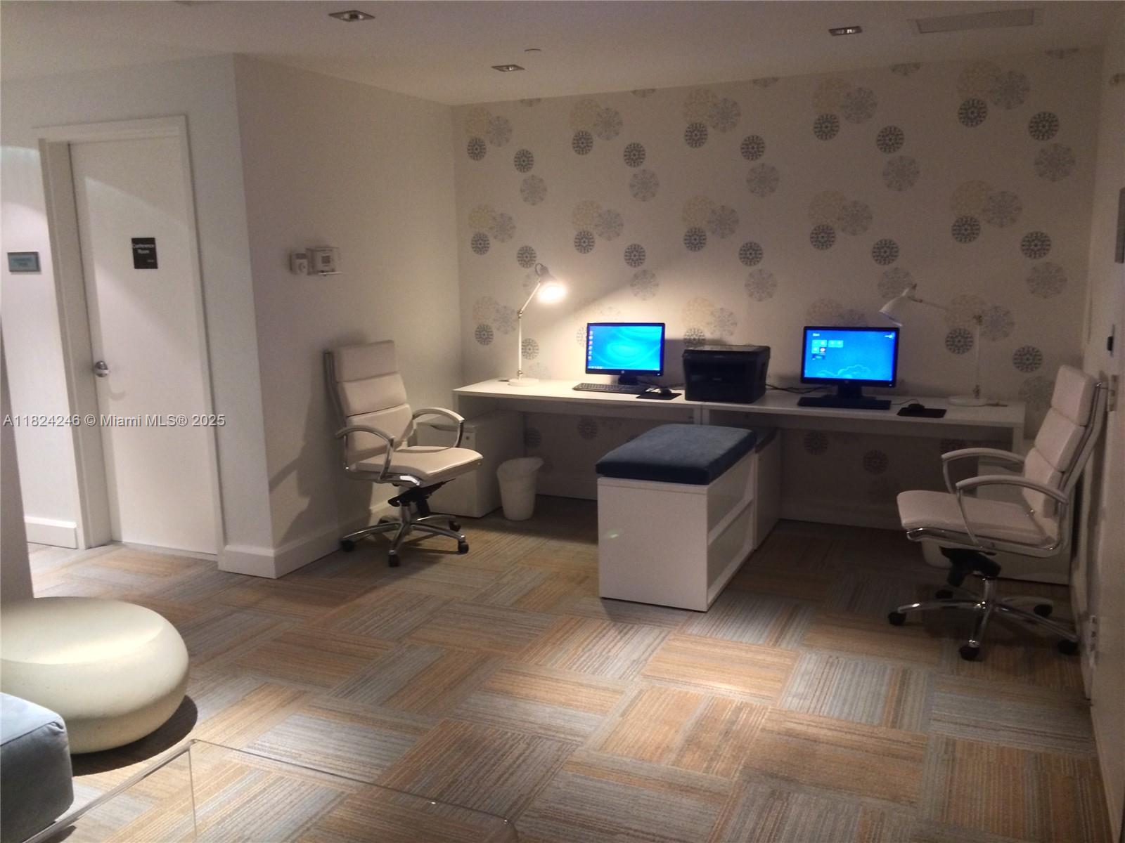 THE PLAZA 901 BRICKELL CO - Residential