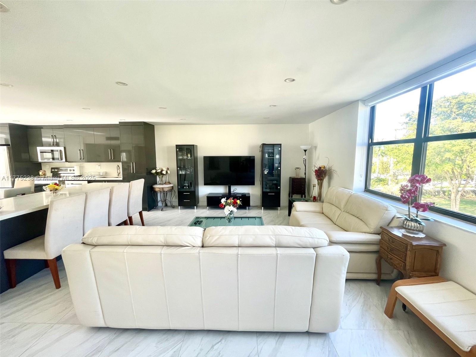 VILLA DORADA CONDO NO 2 - Residential