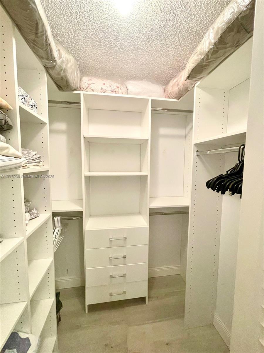 VILLA DORADA CONDO NO 2 - Residential