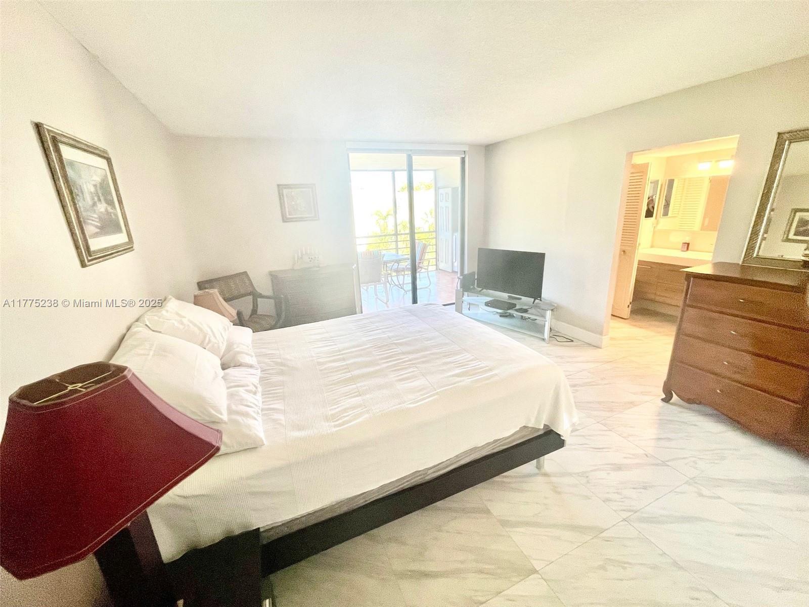 VILLA DORADA CONDO NO 2 - Residential