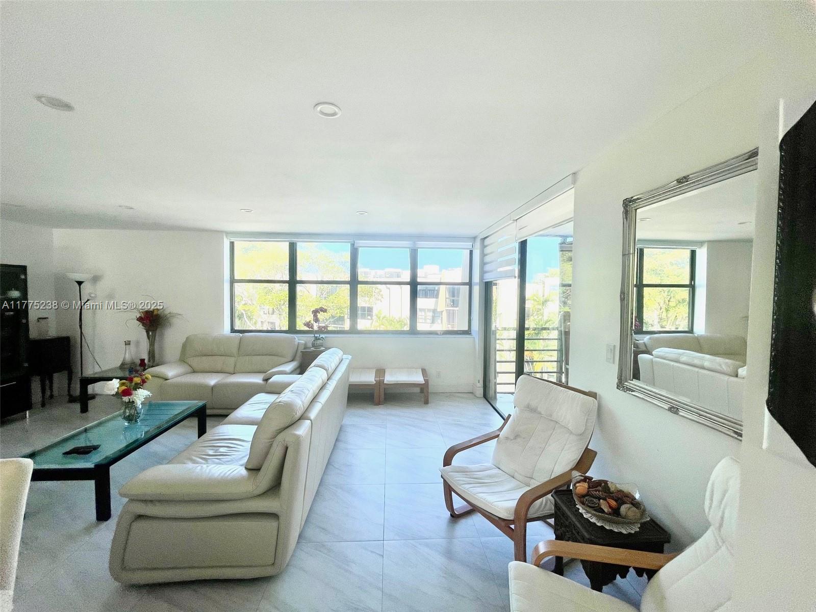 VILLA DORADA CONDO NO 2 - Residential