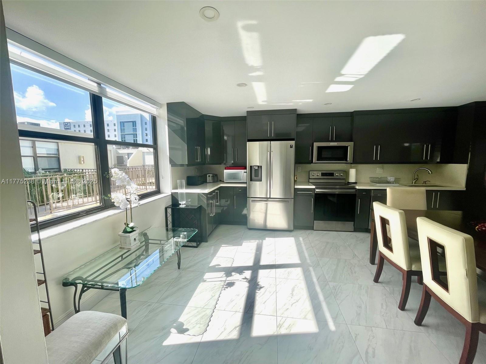 VILLA DORADA CONDO NO 2 - Residential