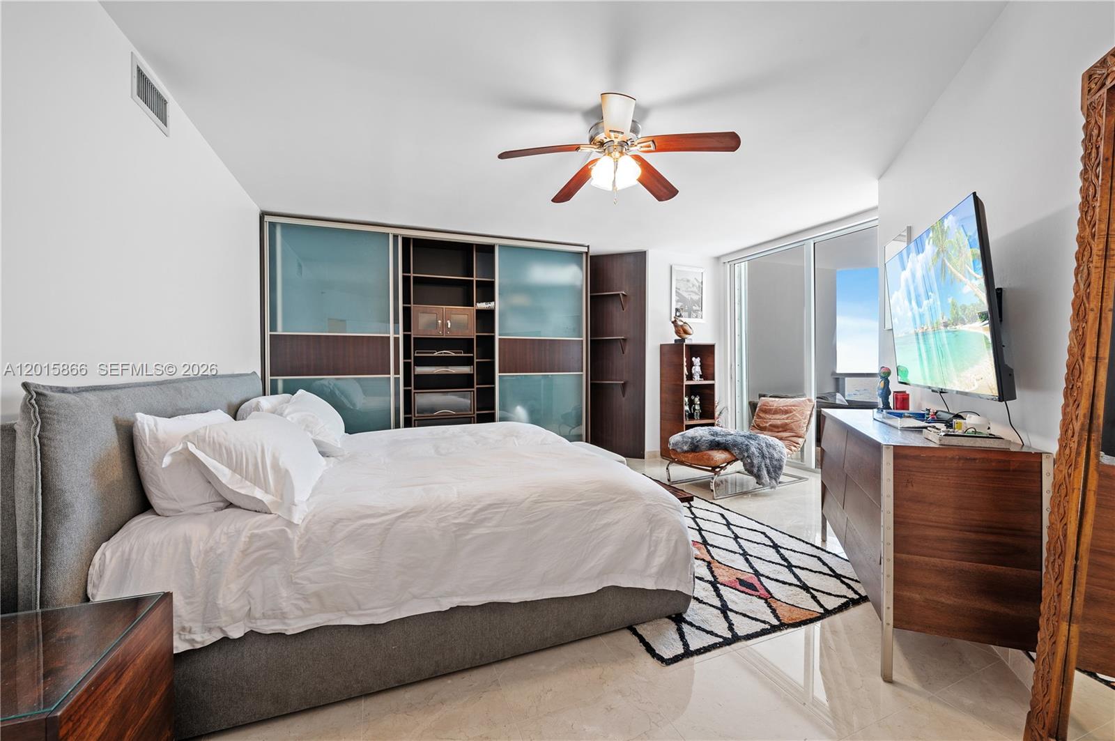 MIRAGE CONDO - Residential Lease