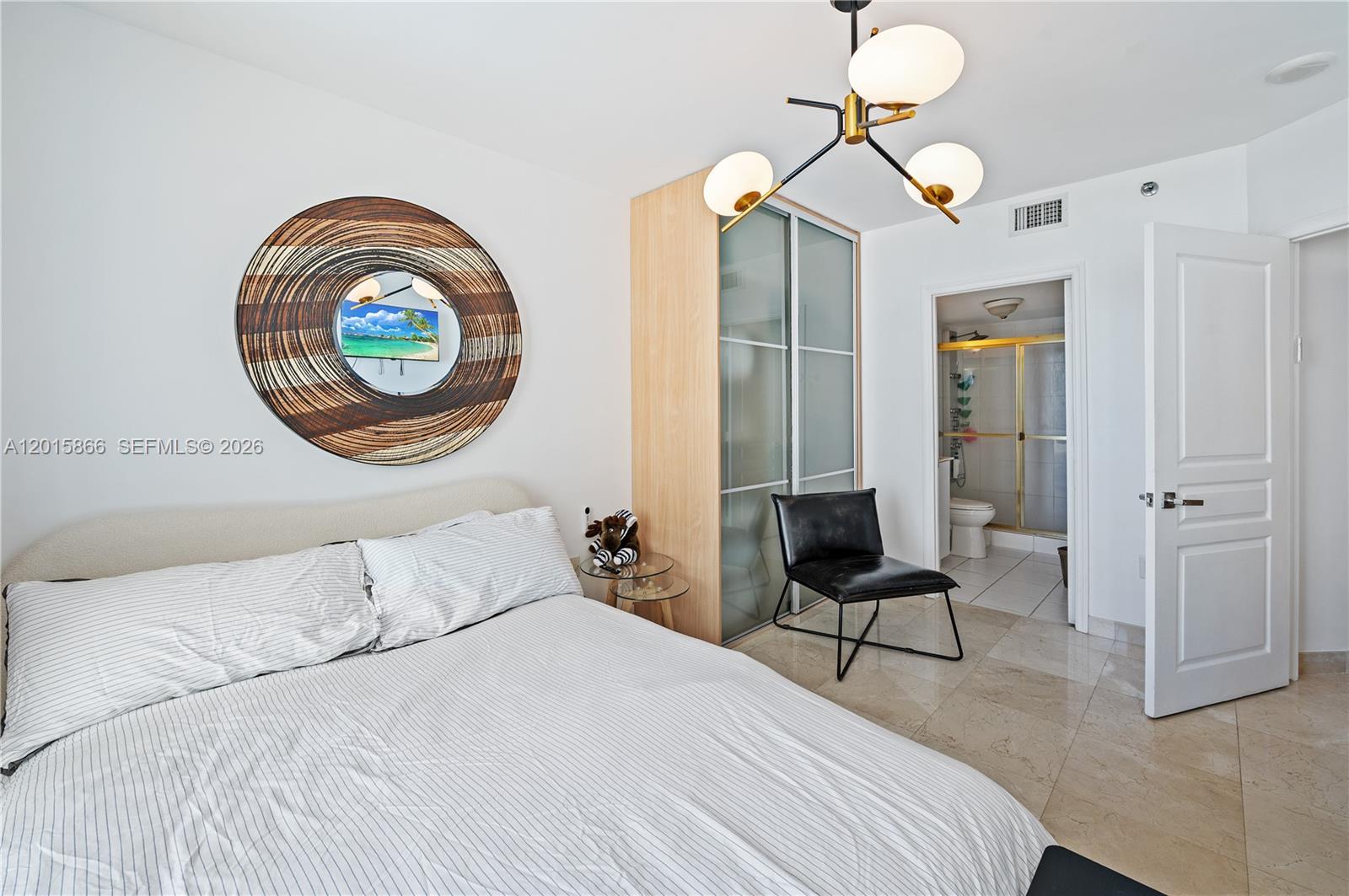 MIRAGE CONDO - Residential Lease